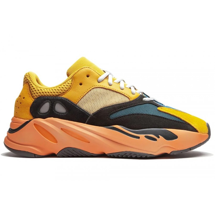 Nike yeezy 700 price online